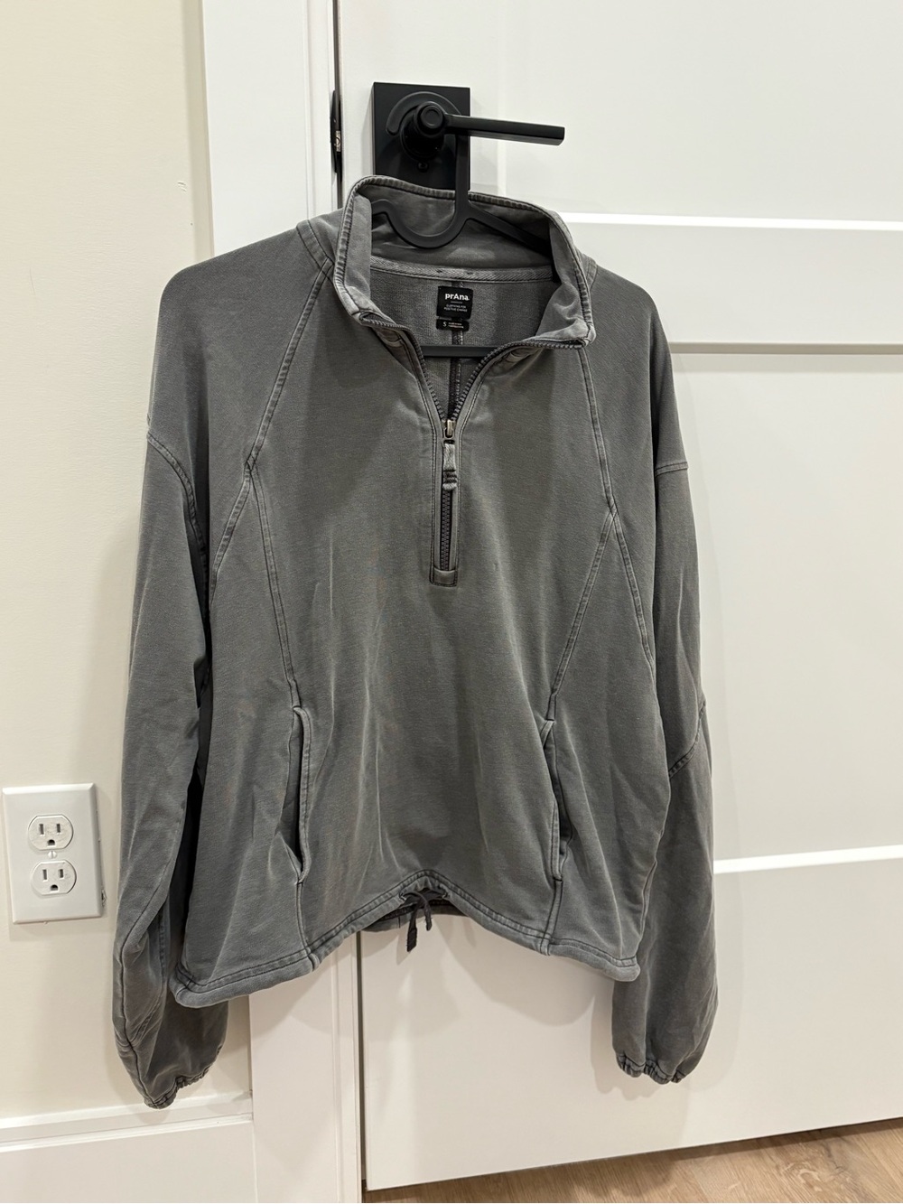 Prana Gray Set Size Small - Picture 7 of 12